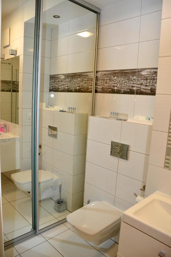 Apartamenty Centrum Nad Motlawa Z Widokiem Na Patio Z Balkonem Gdańsk Buitenkant foto